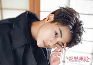 少年露生,青春岁月的璀璨星光